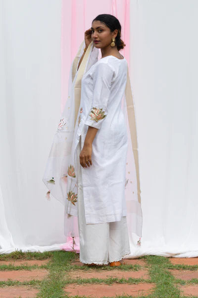 Lotus - Ivory Suit Set