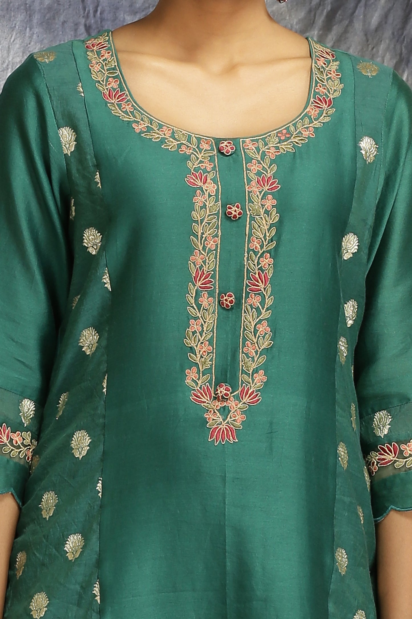 Meenakshi - Green Suit Set