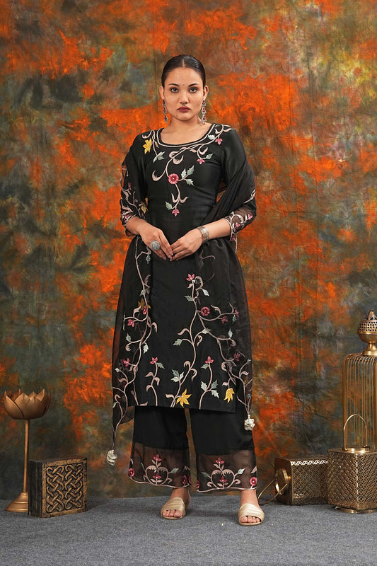 Sarla - Black Suit Set