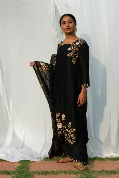 Rajkumari - Black Suit Set